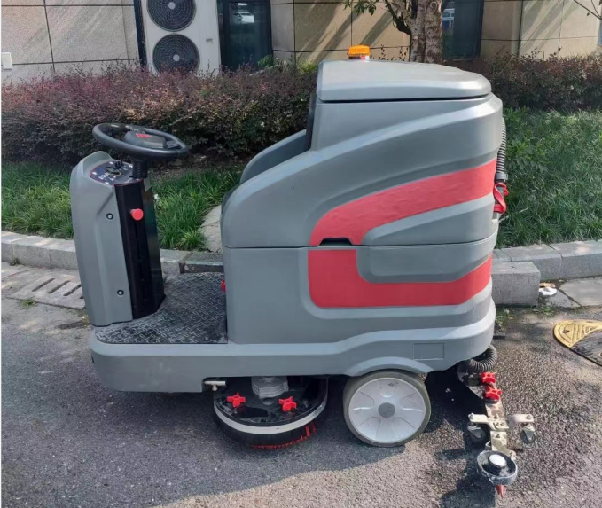 合肥華邦物業(yè)成功采購(gòu)揚(yáng)子洗地機(jī)